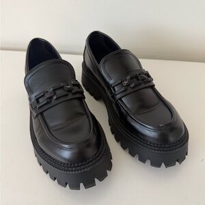 Steve Madden Black Loafers